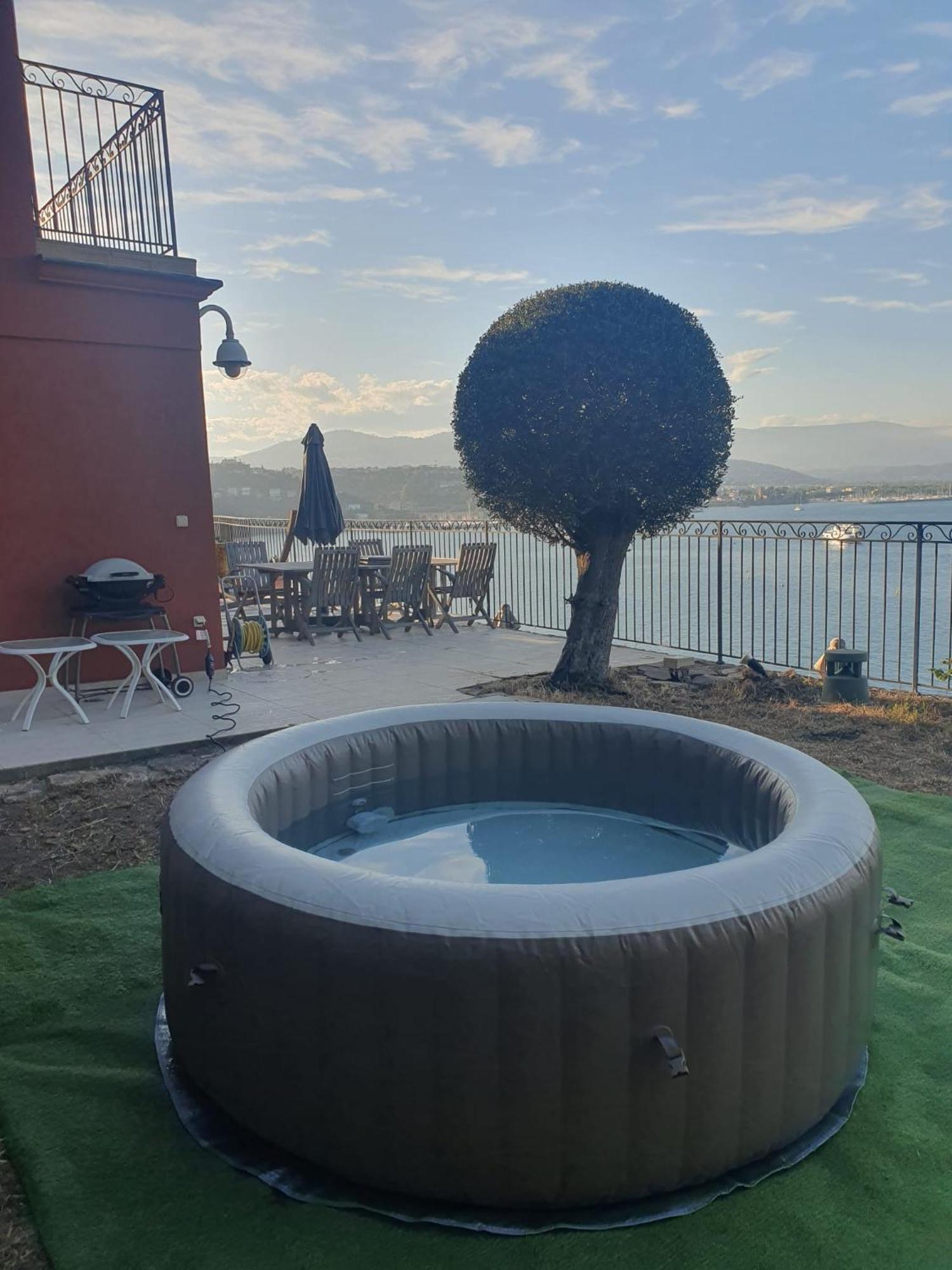 Villas And Suites La Coraillere Resort Théoule-sur-Mer Exteriör bild