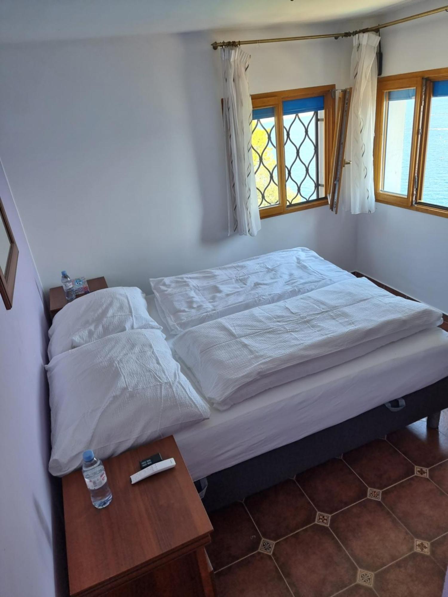 Villas And Suites La Coraillere Resort Théoule-sur-Mer Rum bild